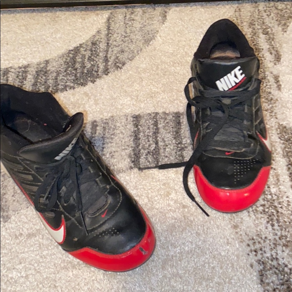 Nike boys baseball cleats